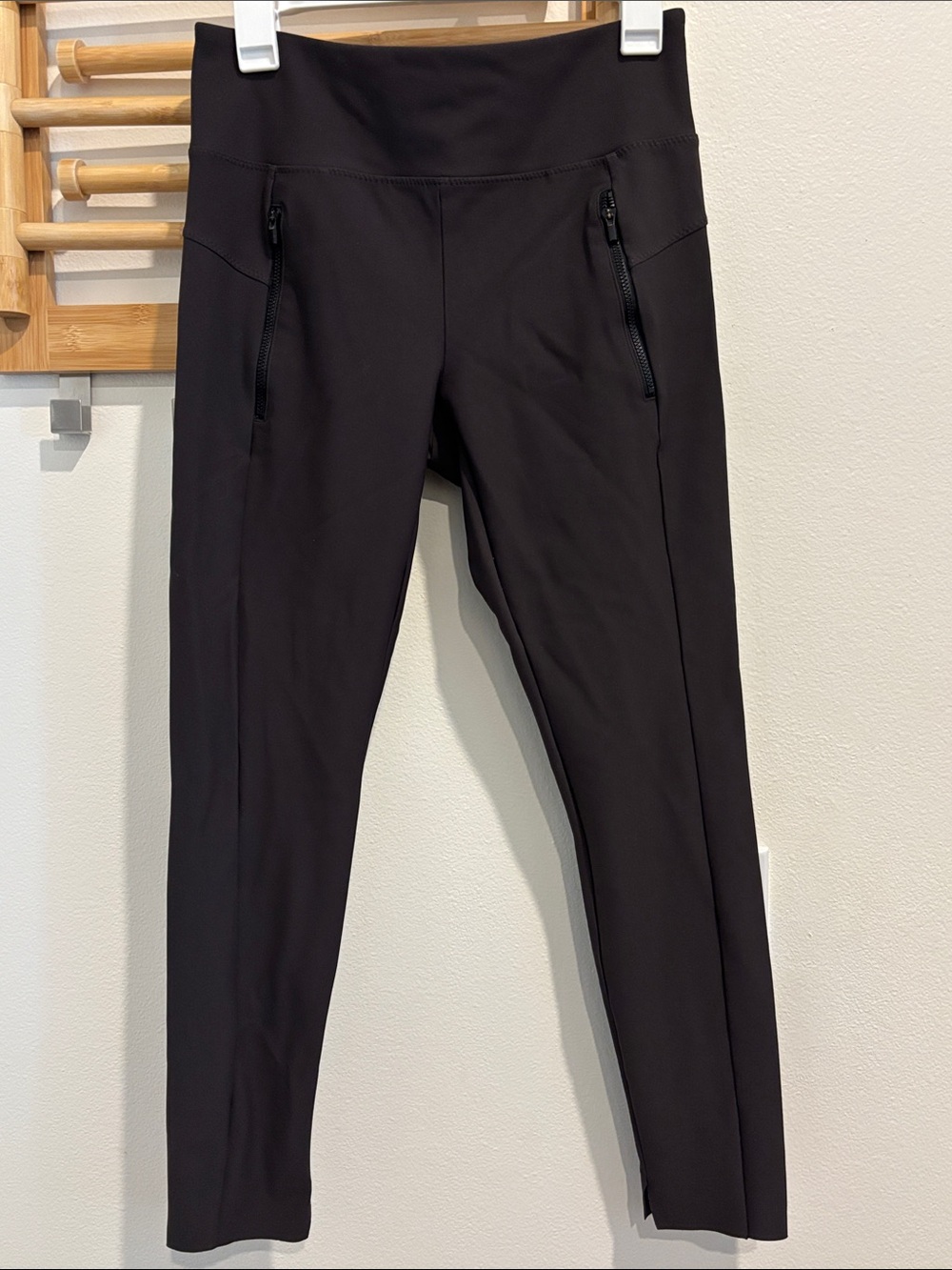 Athleta scuba-style material. Dark brown. Size small.